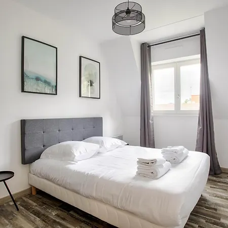 Apartment Proche De La Mont Canisy *